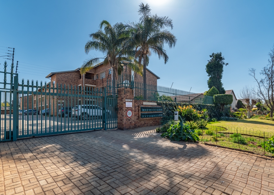 3 Bedroom Property for Sale in Fairland Gauteng