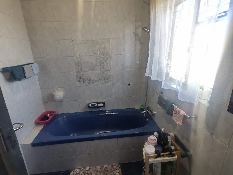 3 Bedroom Property for Sale in Noycedale Gauteng