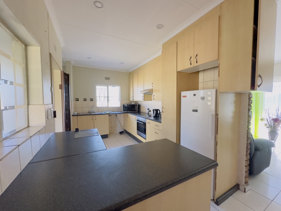 3 Bedroom Property for Sale in Verwoerdpark Gauteng