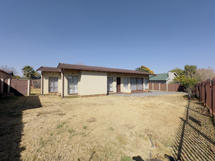 3 Bedroom Property for Sale in Verwoerdpark Gauteng