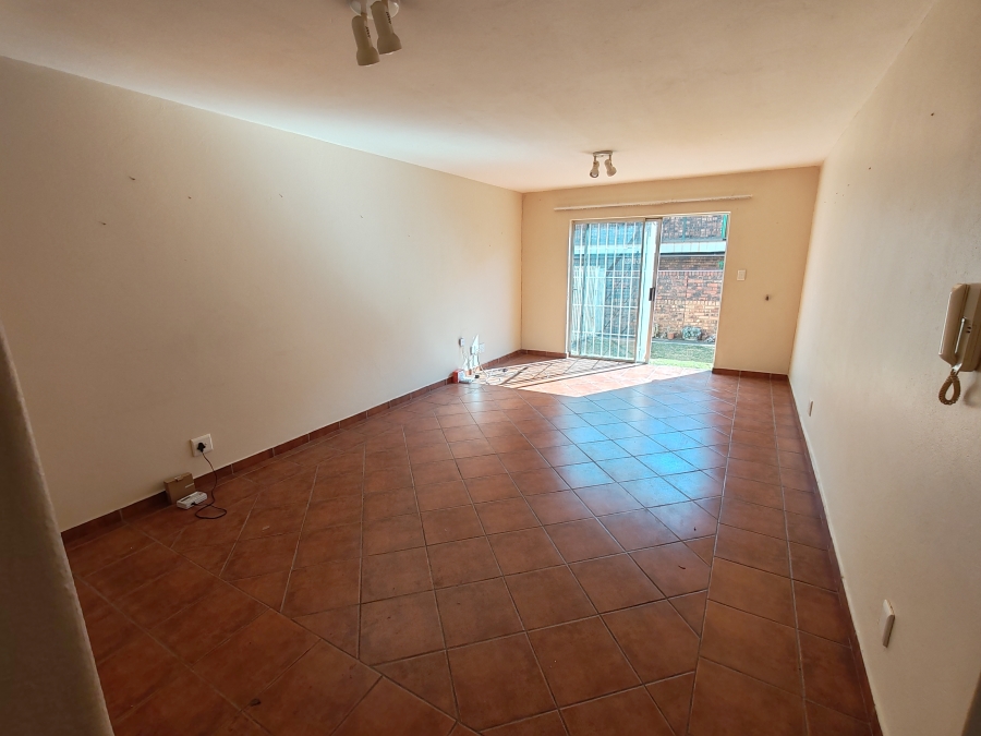 2 Bedroom Property for Sale in Rietfontein Gauteng