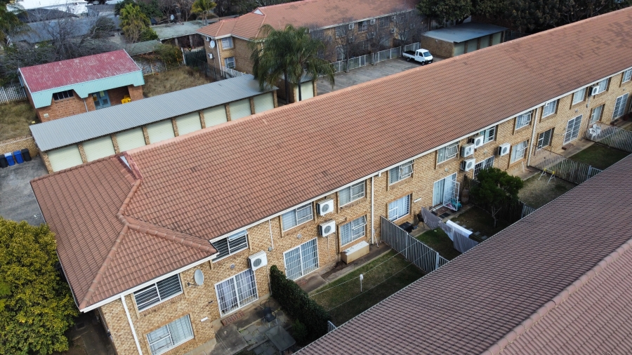 2 Bedroom Property for Sale in Rietfontein Gauteng