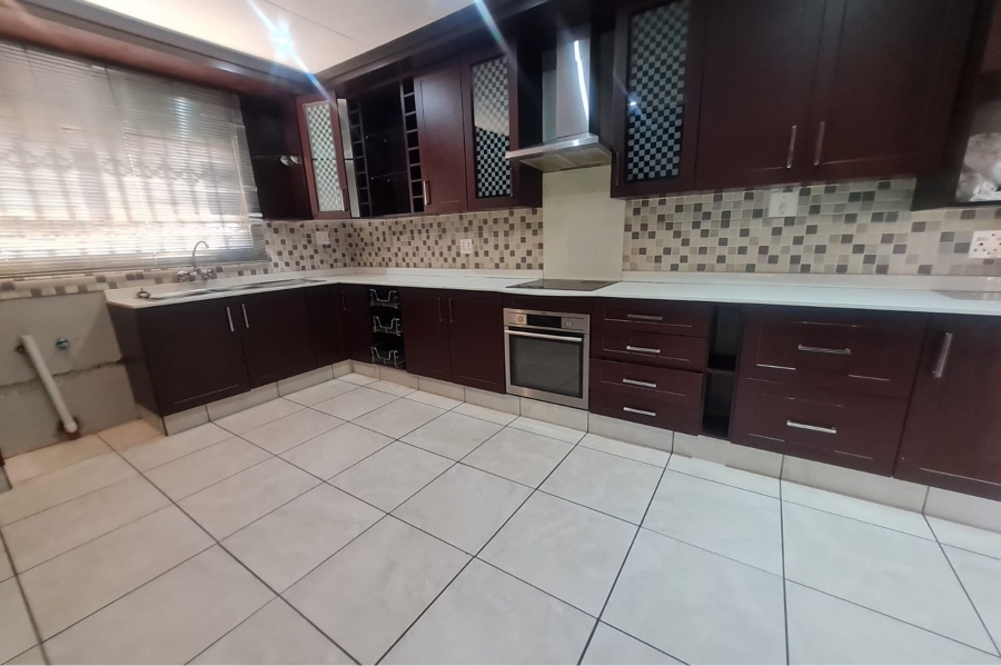 3 Bedroom Property for Sale in Klippoortjie Gauteng