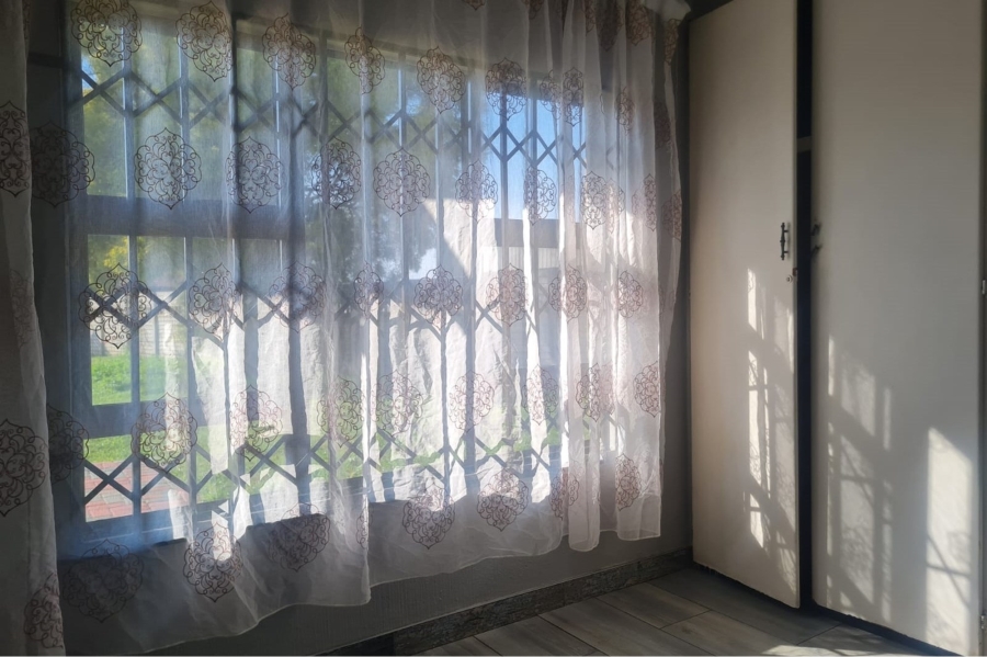 3 Bedroom Property for Sale in Klippoortjie Gauteng