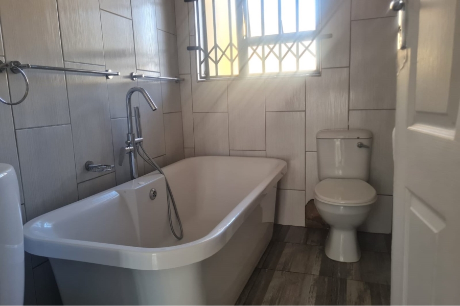3 Bedroom Property for Sale in Klippoortjie Gauteng