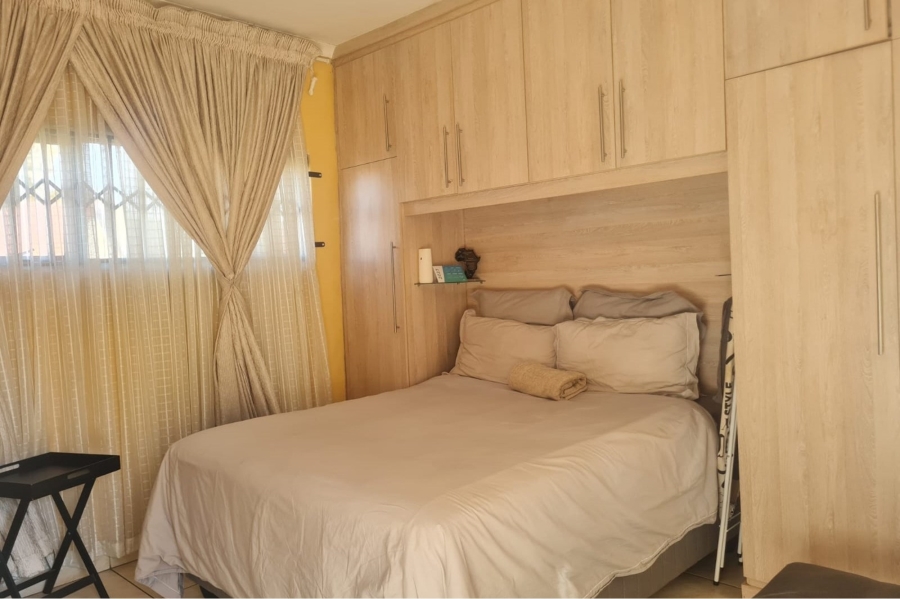 3 Bedroom Property for Sale in Klippoortjie Gauteng