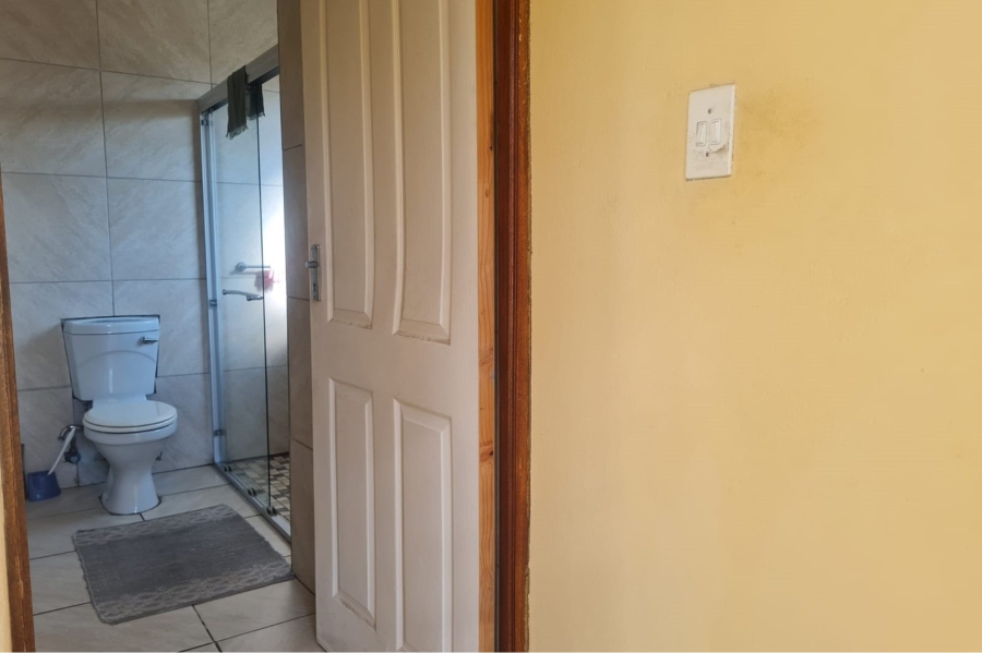 3 Bedroom Property for Sale in Klippoortjie Gauteng