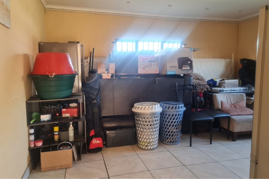 3 Bedroom Property for Sale in Klippoortjie Gauteng