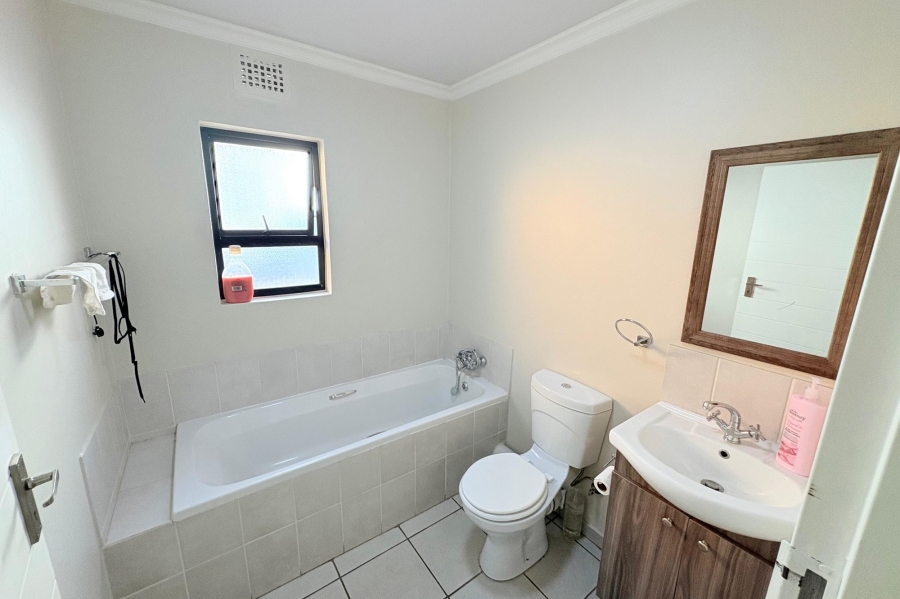 2 Bedroom Property for Sale in Rynfield Gauteng