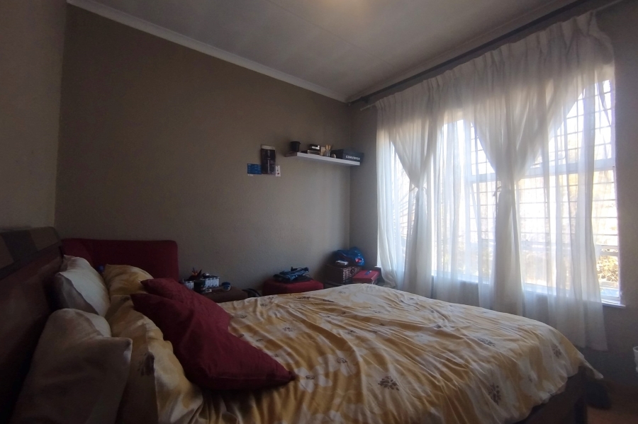 2 Bedroom Property for Sale in Fourways Gardens Gauteng