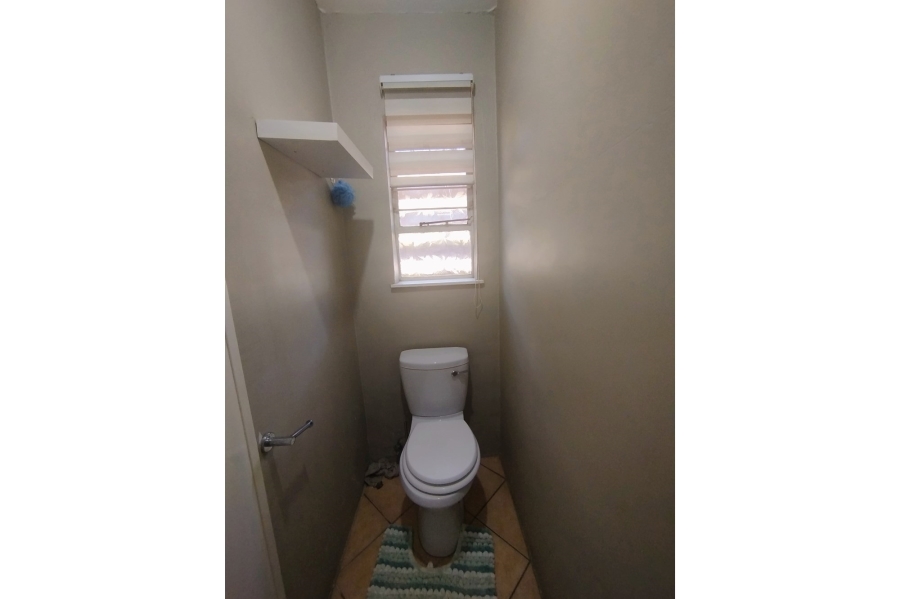 2 Bedroom Property for Sale in Fourways Gardens Gauteng