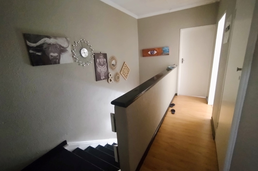 2 Bedroom Property for Sale in Fourways Gardens Gauteng