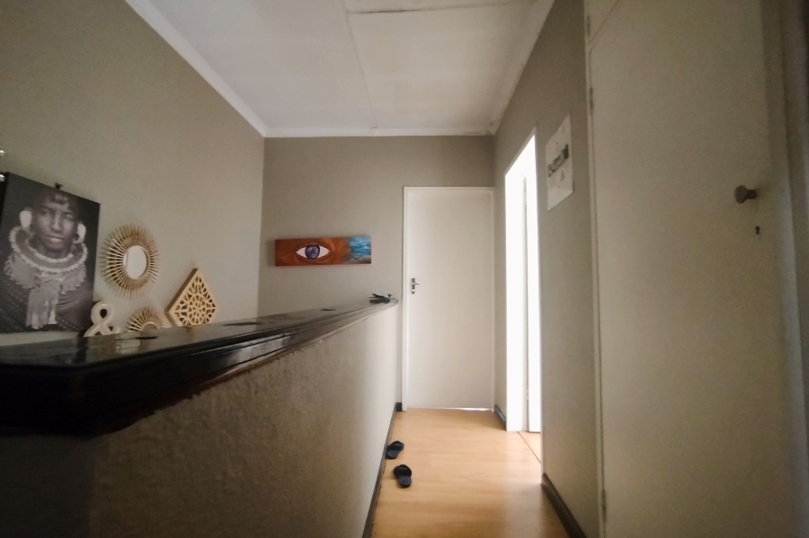 2 Bedroom Property for Sale in Fourways Gardens Gauteng
