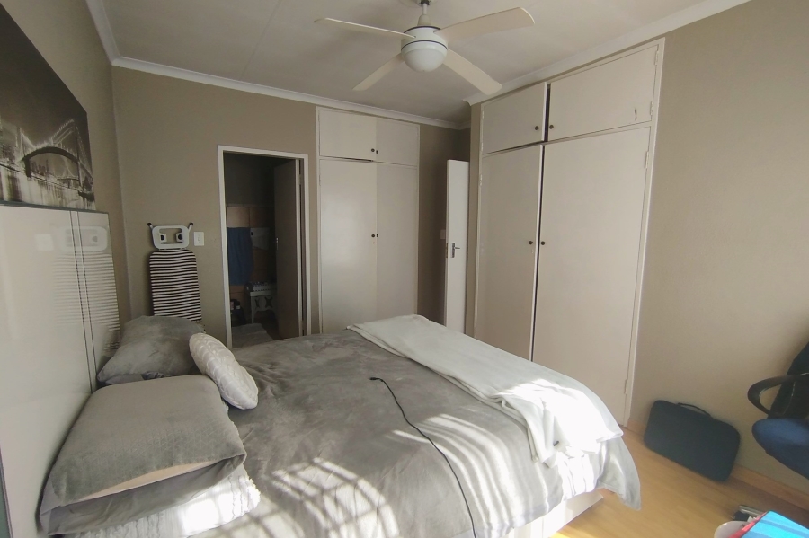 2 Bedroom Property for Sale in Fourways Gardens Gauteng