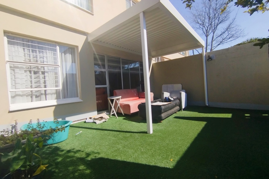 2 Bedroom Property for Sale in Fourways Gardens Gauteng