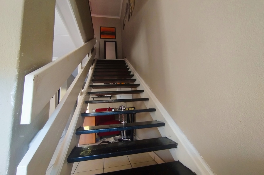 2 Bedroom Property for Sale in Fourways Gardens Gauteng