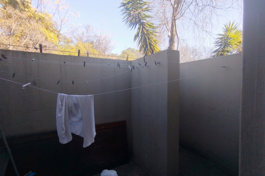 2 Bedroom Property for Sale in Fourways Gardens Gauteng