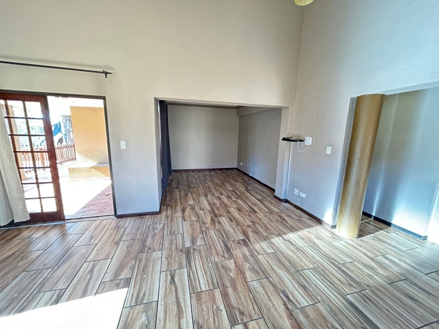 To Let 2 Bedroom Property for Rent in North Riding Gauteng