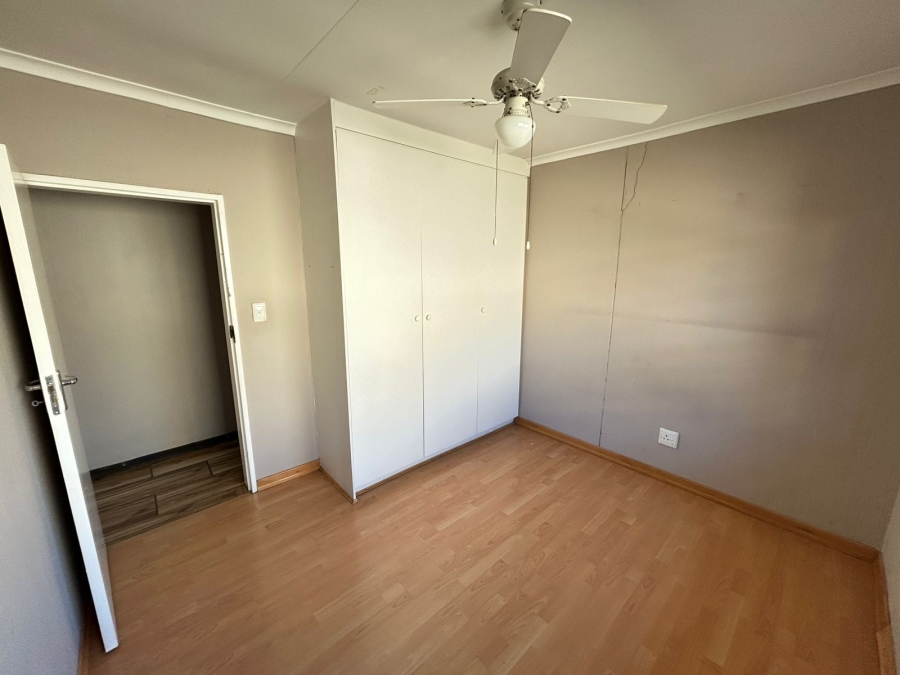 To Let 2 Bedroom Property for Rent in North Riding Gauteng
