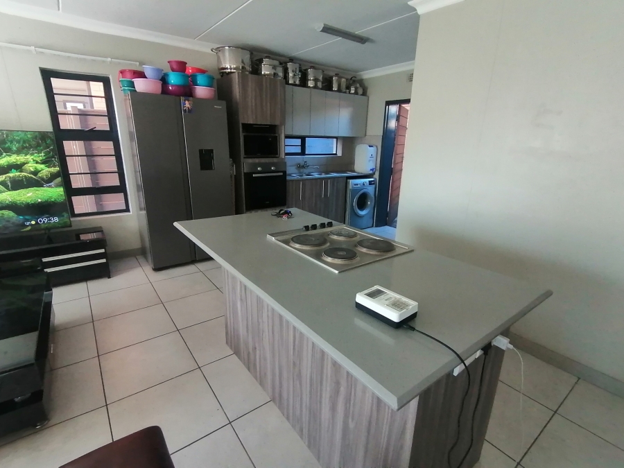 3 Bedroom Property for Sale in Zambezi Manor Lifestyle Estate Gauteng