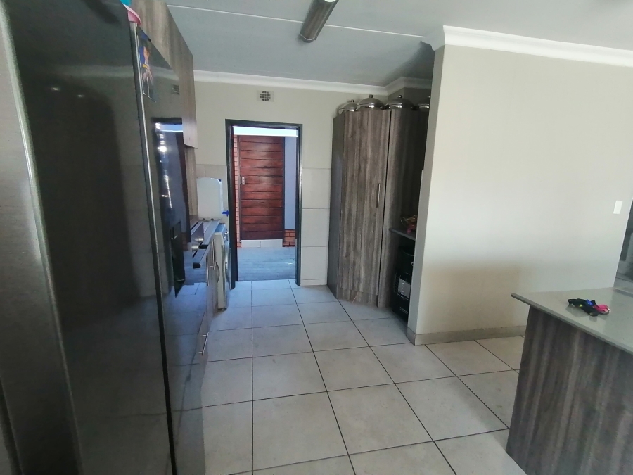 3 Bedroom Property for Sale in Zambezi Manor Lifestyle Estate Gauteng