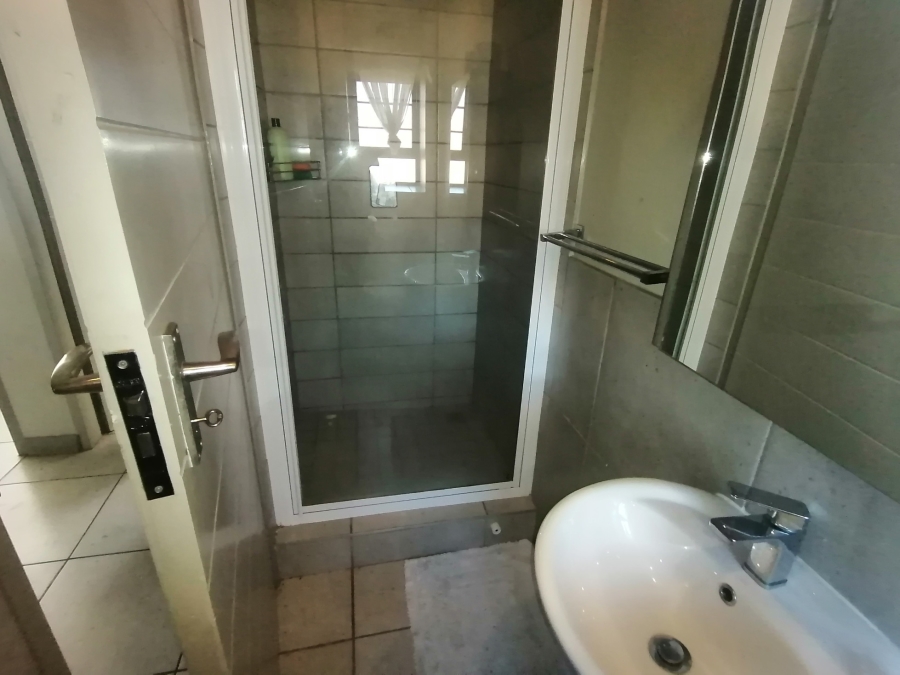 3 Bedroom Property for Sale in Zambezi Manor Lifestyle Estate Gauteng