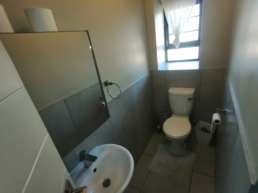 3 Bedroom Property for Sale in Zambezi Manor Lifestyle Estate Gauteng