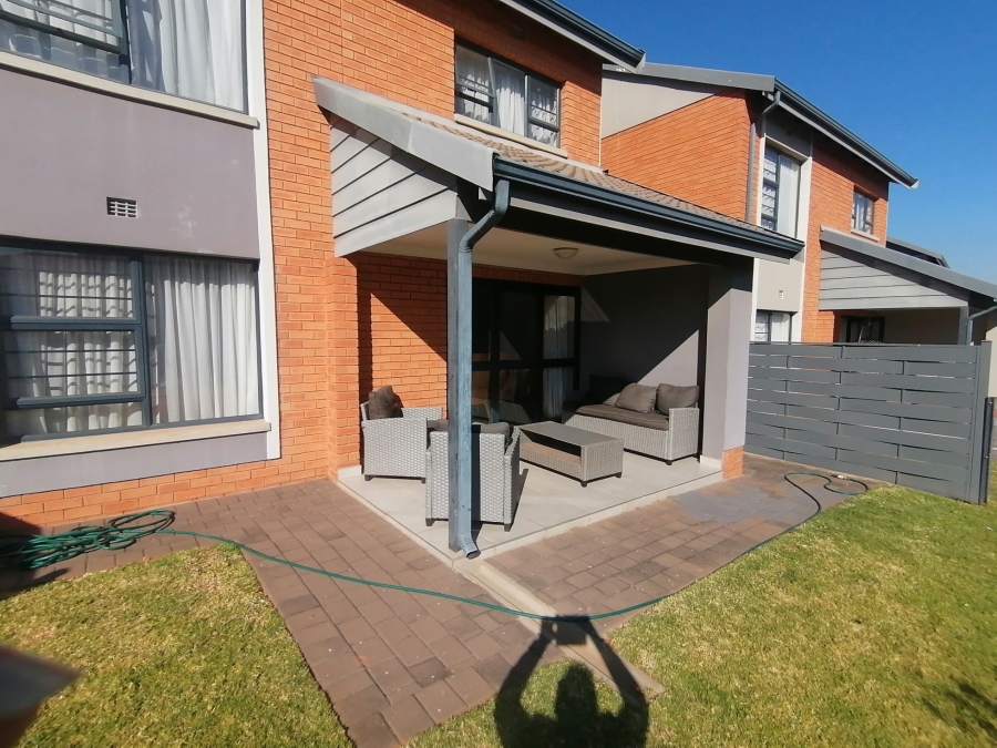 3 Bedroom Property for Sale in Zambezi Manor Lifestyle Estate Gauteng