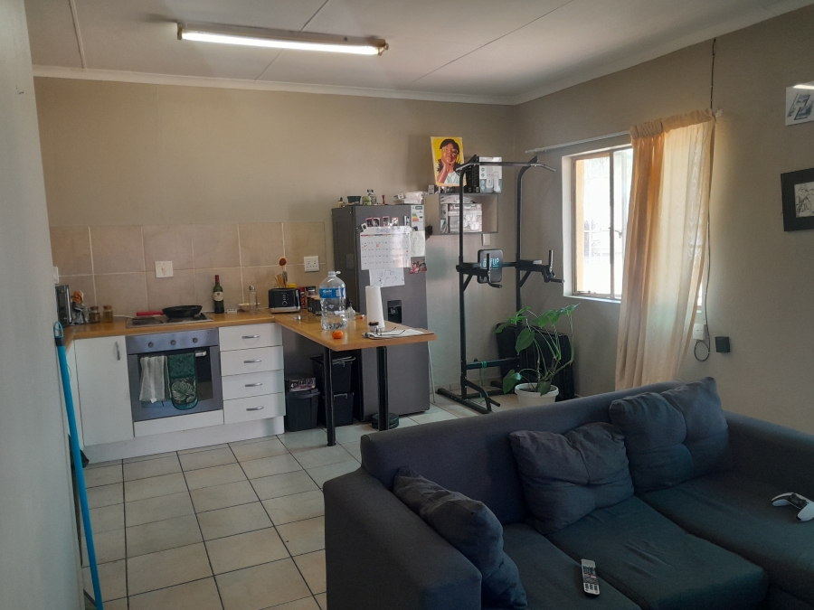 To Let 1 Bedroom Property for Rent in Brackendowns Gauteng