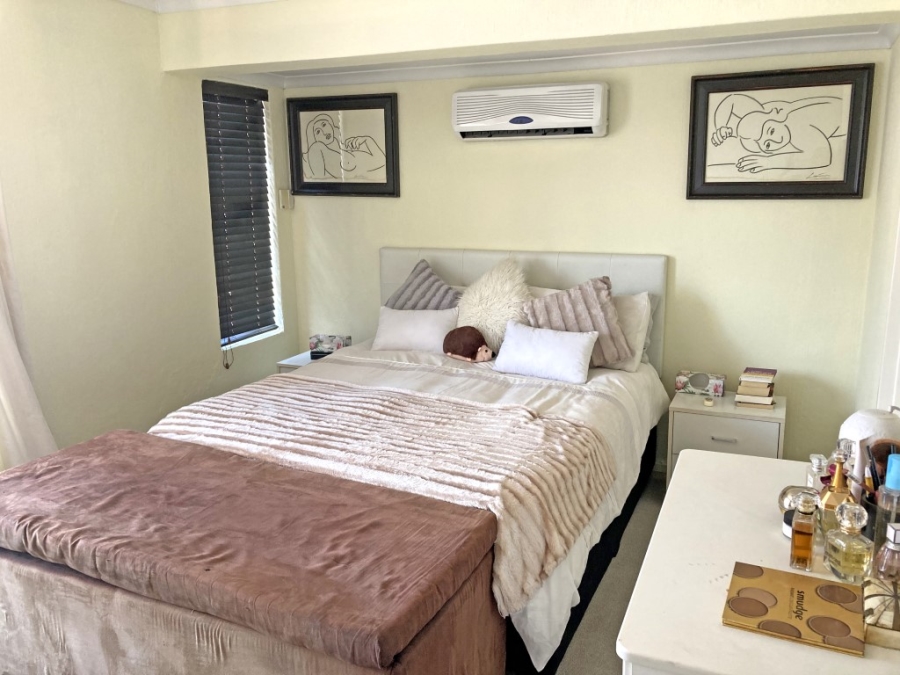 To Let 2 Bedroom Property for Rent in Waverley Gauteng