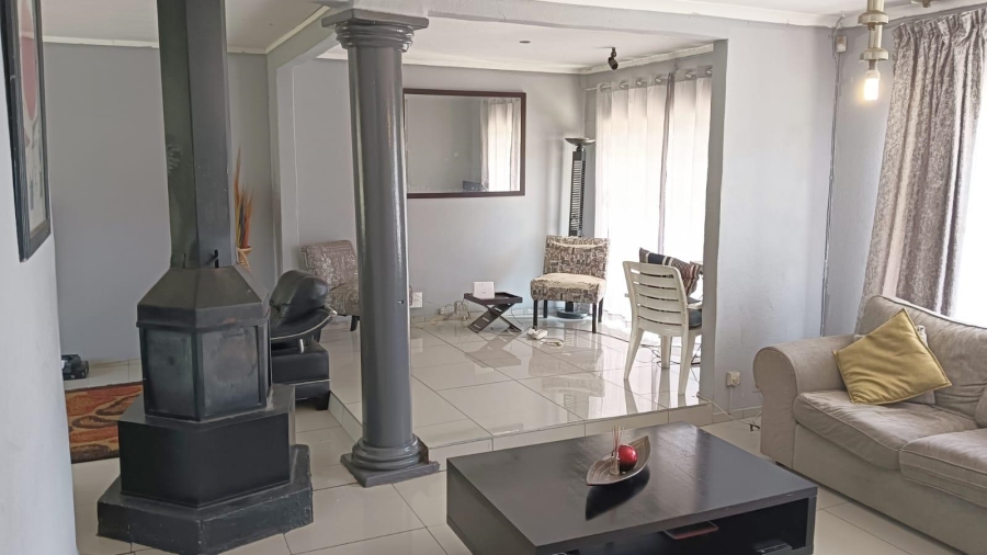 3 Bedroom Property for Sale in Birchleigh North Gauteng
