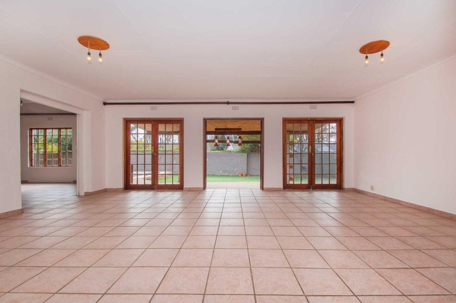 4 Bedroom Property for Sale in Northwold Gauteng