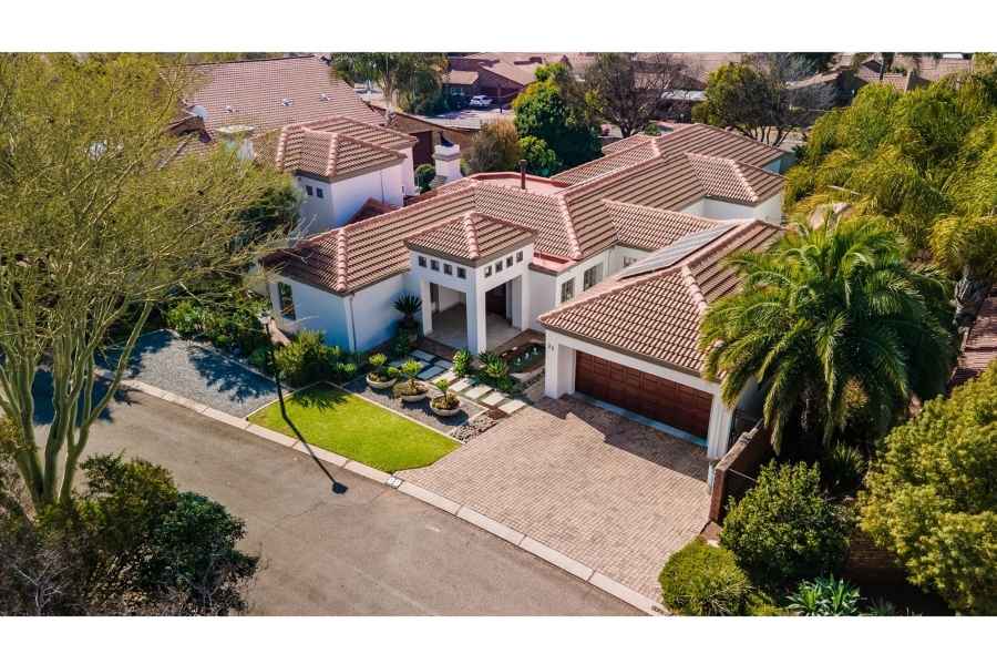 4 Bedroom Property for Sale in Eldoraigne Gauteng