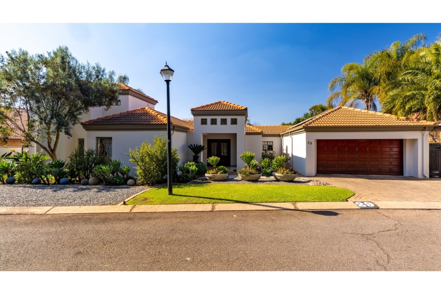 4 Bedroom Property for Sale in Eldoraigne Gauteng