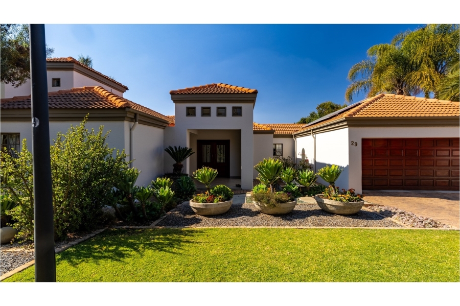 4 Bedroom Property for Sale in Eldoraigne Gauteng