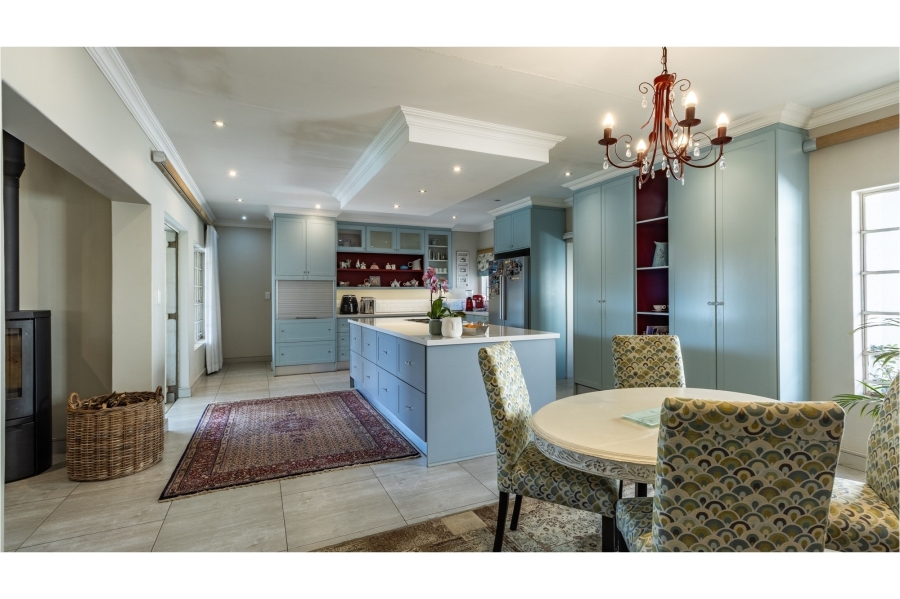 4 Bedroom Property for Sale in Eldoraigne Gauteng