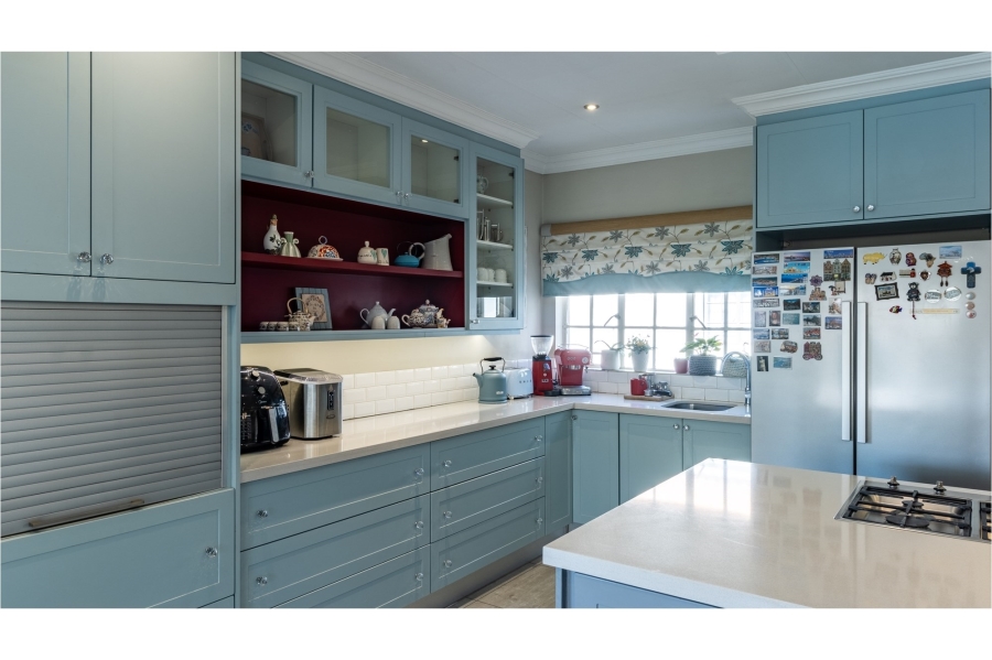 4 Bedroom Property for Sale in Eldoraigne Gauteng