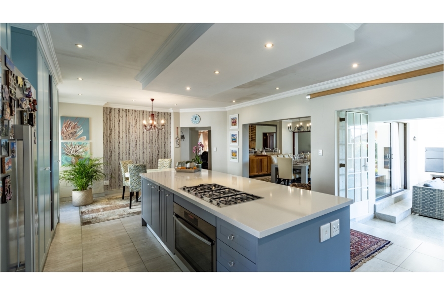 4 Bedroom Property for Sale in Eldoraigne Gauteng