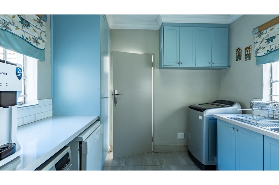 4 Bedroom Property for Sale in Eldoraigne Gauteng