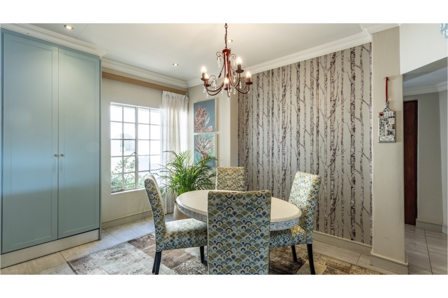 4 Bedroom Property for Sale in Eldoraigne Gauteng