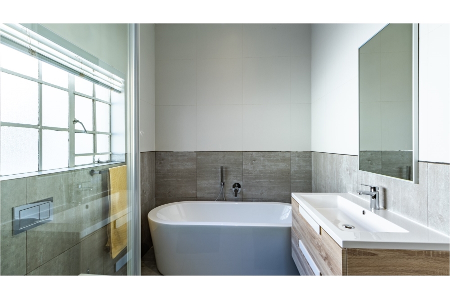 4 Bedroom Property for Sale in Eldoraigne Gauteng