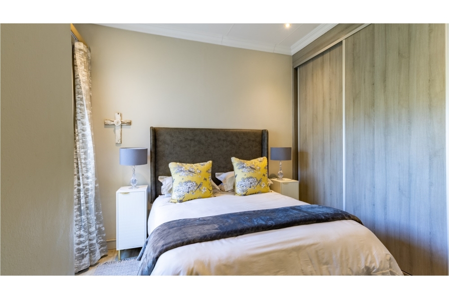 4 Bedroom Property for Sale in Eldoraigne Gauteng