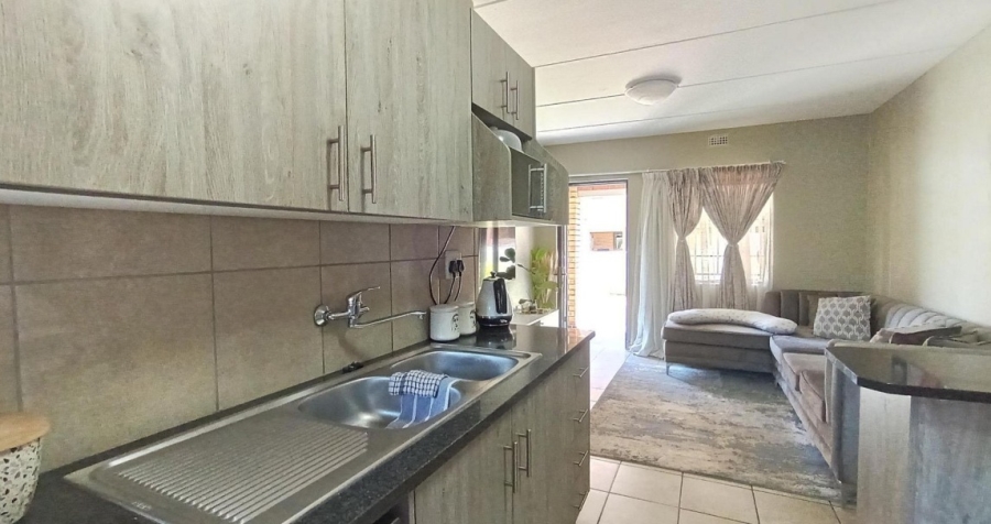 2 Bedroom Property for Sale in Montana Tuine Gauteng