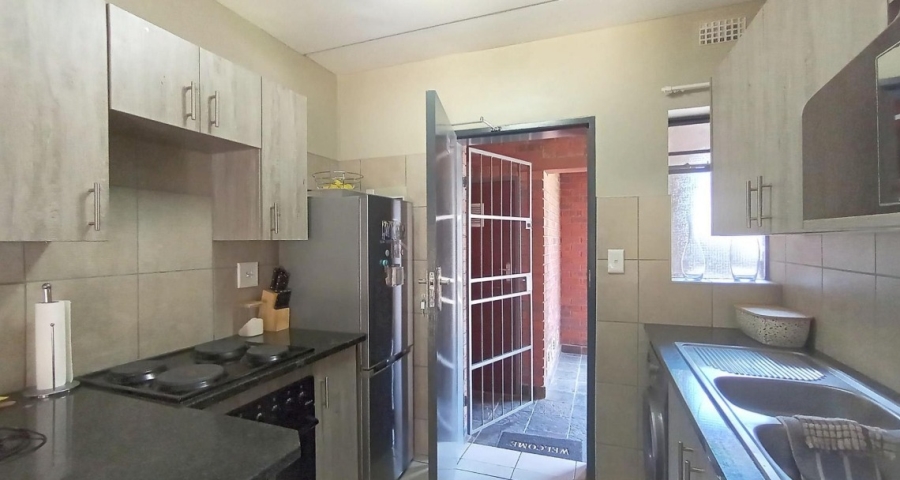2 Bedroom Property for Sale in Montana Tuine Gauteng