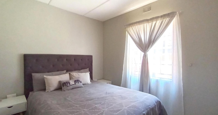 2 Bedroom Property for Sale in Montana Tuine Gauteng