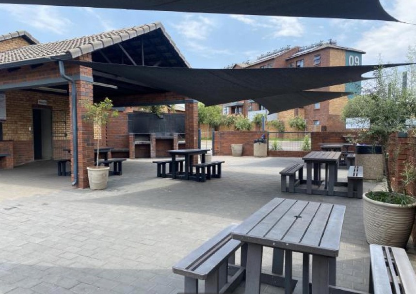2 Bedroom Property for Sale in Montana Tuine Gauteng