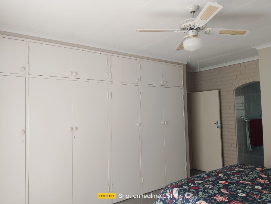 5 Bedroom Property for Sale in Sunward Park Gauteng