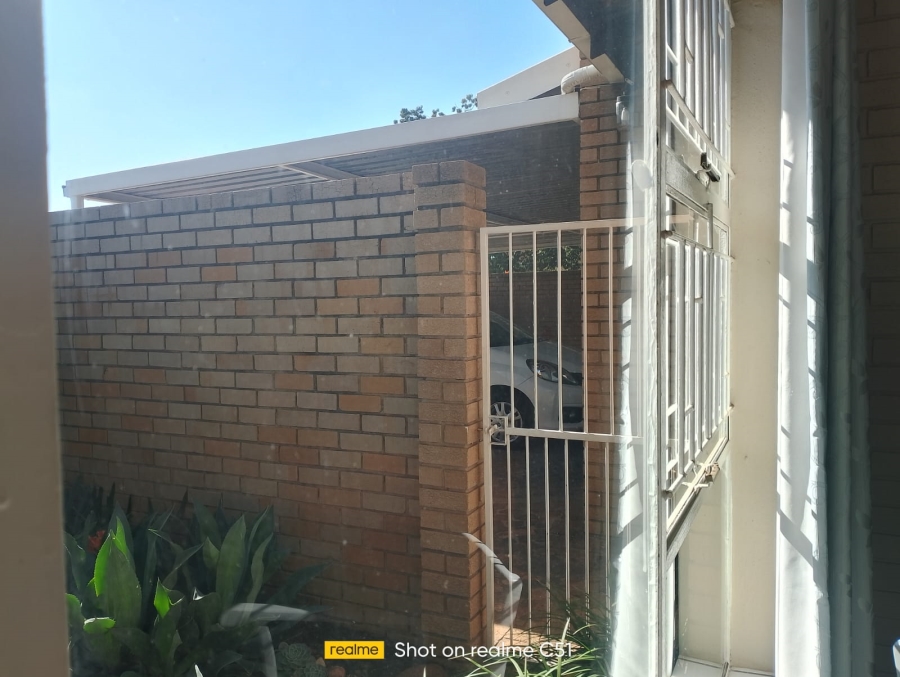 5 Bedroom Property for Sale in Sunward Park Gauteng