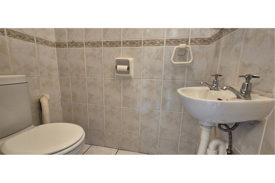 2 Bedroom Property for Sale in Norwood Gauteng
