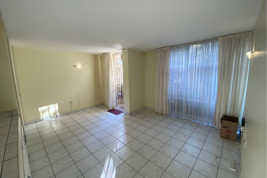 2 Bedroom Property for Sale in Norwood Gauteng